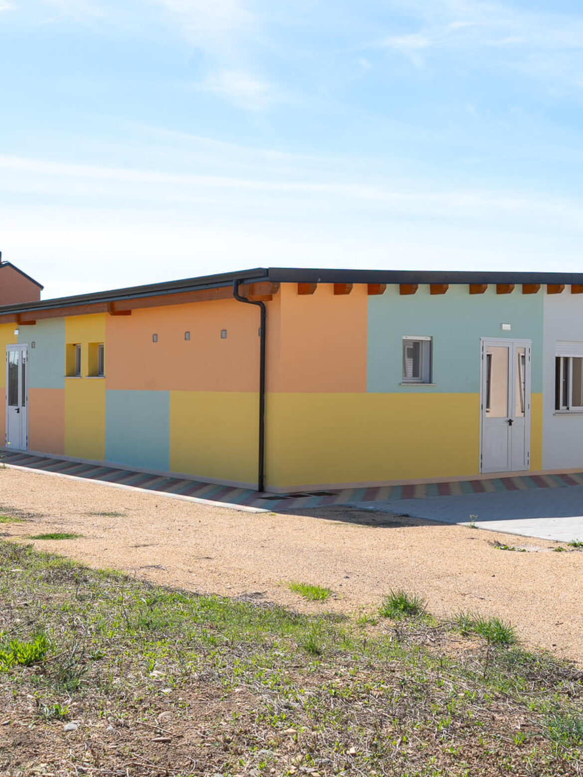 vista esterna della nuova mensa scuola Via Paganini